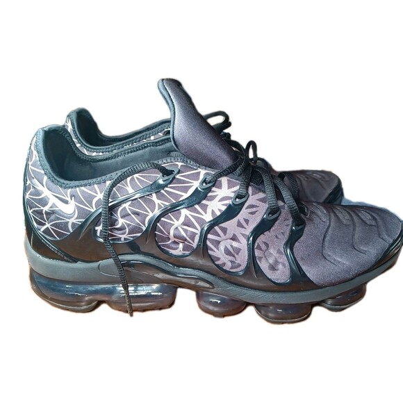 Nike Air Vapormax Plus Geometric Black/Grey Running Shoes Mens Size 13 - Picture 4 of 9